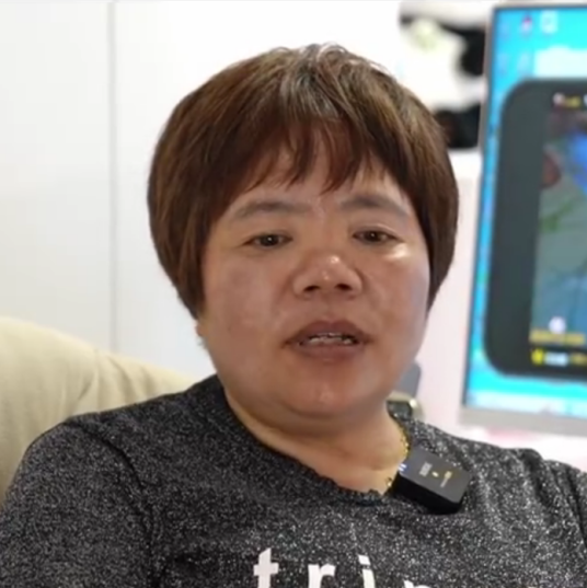 杨秀蓉（王者荣耀游戏主播）