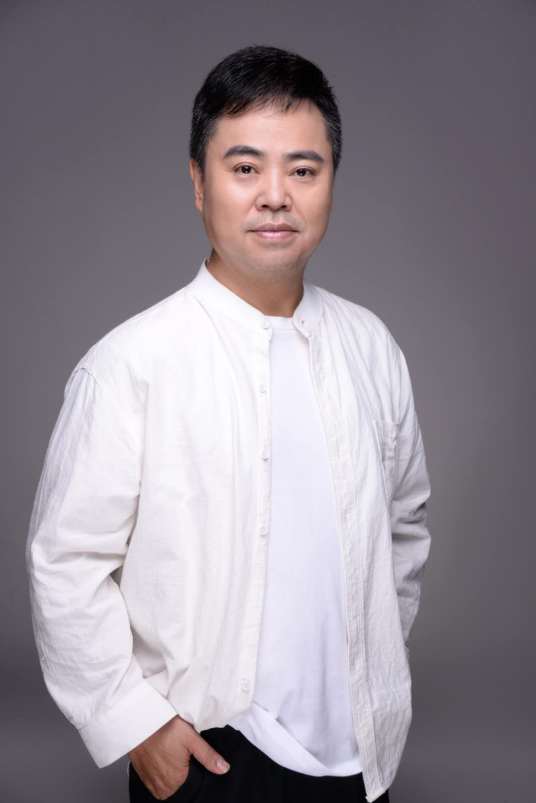 周亚辉(重庆市流行音乐协会主席、重庆师范大学音乐学院教授)