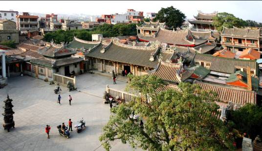 龙山寺（福建省晋江市第七批全国重点文物保护单位）