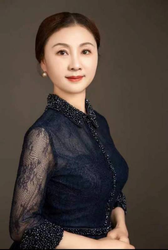 汪静（黄梅戏表演艺术家）