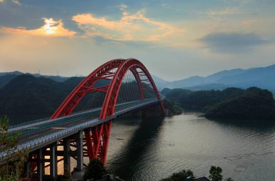 黄山太平湖大桥