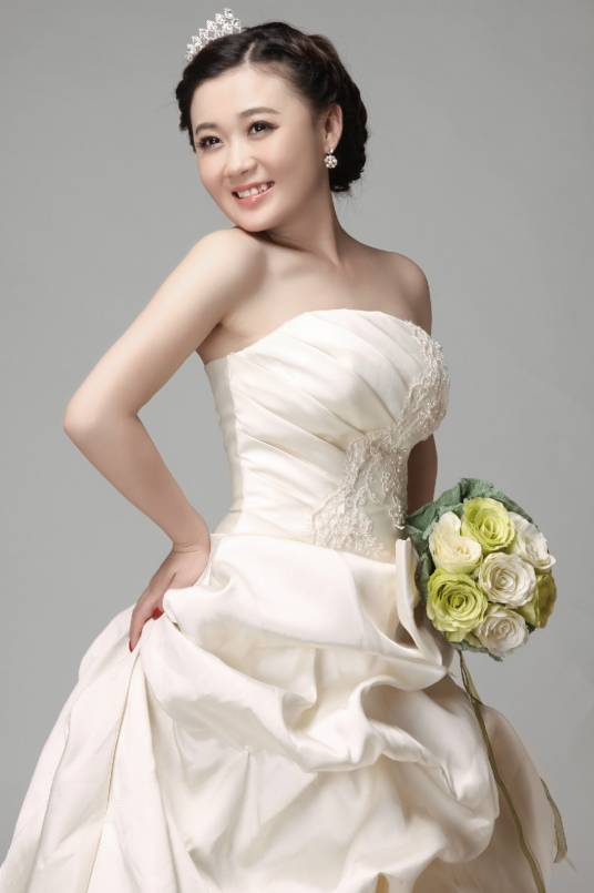 王源（中国内地流行乐女歌手）