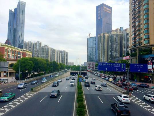 花城大道（广州市天河区主干道）