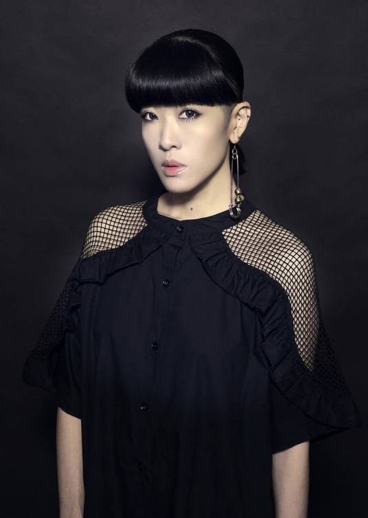 陈珊妮（华语流行乐女歌手、音乐制作人、词曲创作者）
