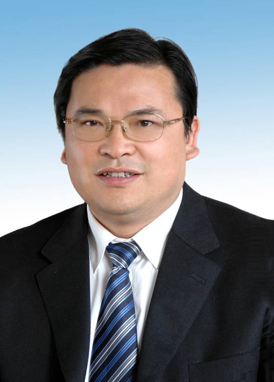 李叶青（华新水泥股份有限公司董事、总裁）