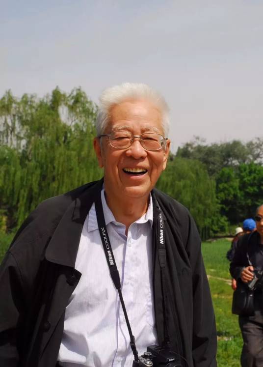 胡亚东（高分子化学家）