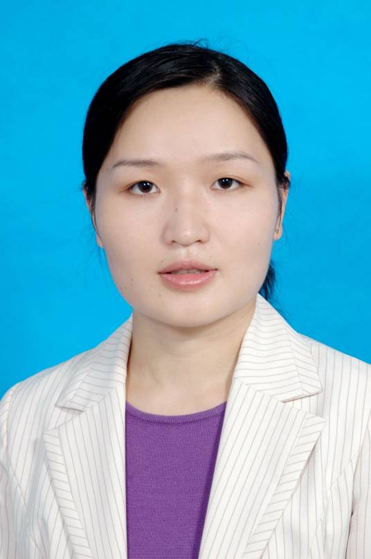 龙丹（中南大学文学与新闻传播学院党委委员）