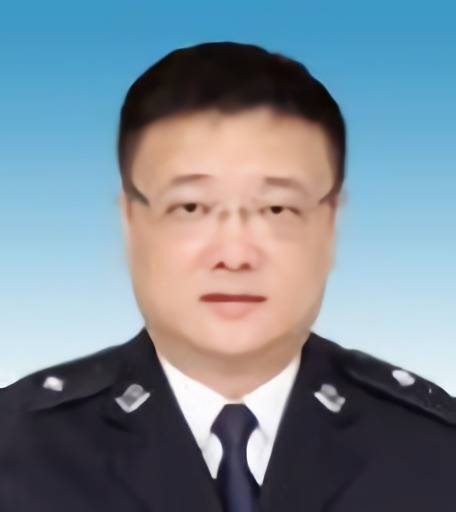 赵骏（浙江省舟山市人民政府副市长、舟山市公安局局长）