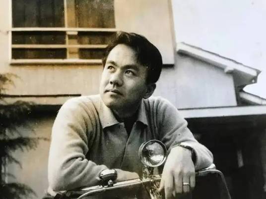 金城哲夫（日本编剧）