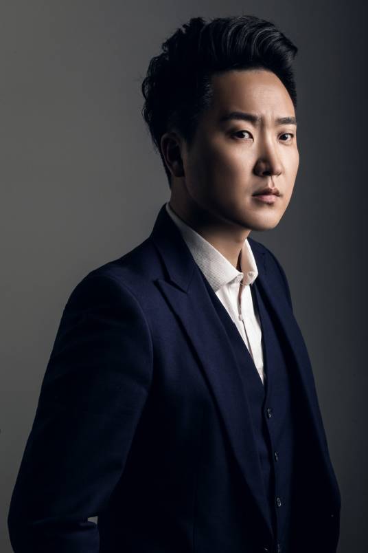 徐一鸣（中国男歌手、词曲创作人）