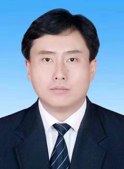 肖勇（新疆生产建设兵团第一师党委副书记、师长，阿拉尔市政府党组书记、市长）
