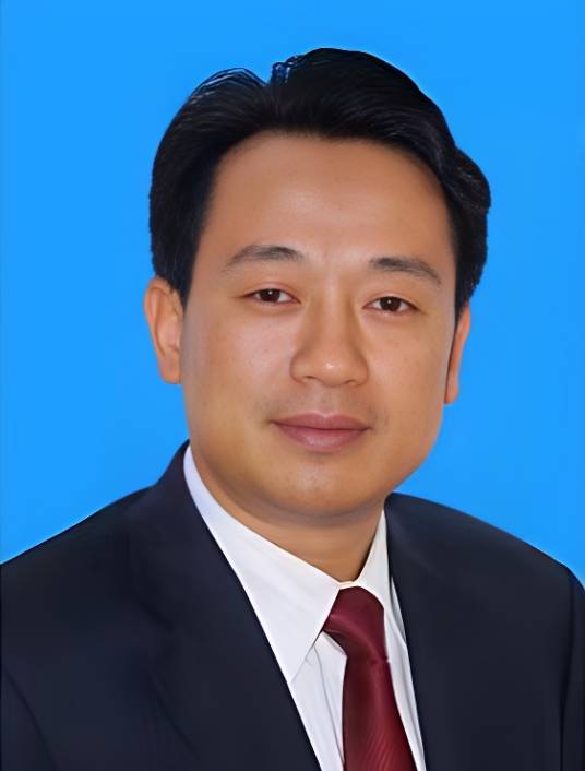 马小龙（甘肃省天水市政协党组成员、秘书长、机关党组书记）