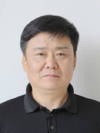 崔志伟（安徽省六安市烟草专卖局（公司）党组成员、纪检组长）