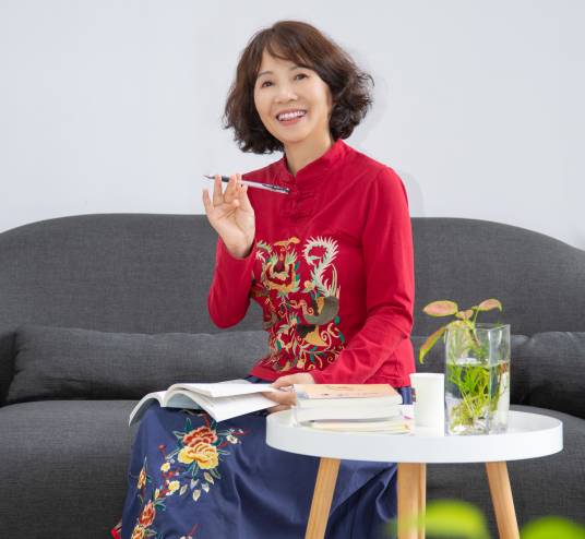 刘宪华（中国现代女作家）