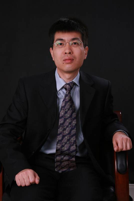 江伟（暨南大学管理学院教授）