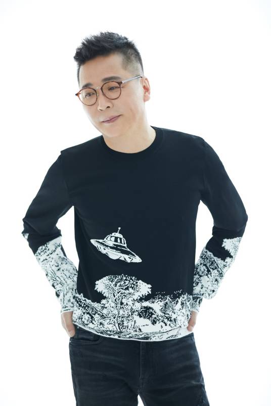 李春波（中国内地流行乐男歌手、词曲作家、音乐人、导演）