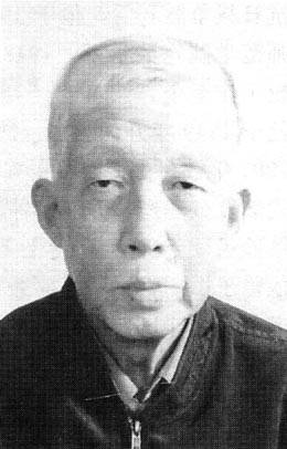 王世强（北京师范大学资深教授）