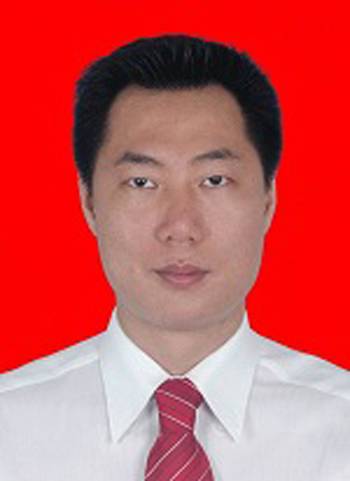 陈伟锋（广东省广州市海珠区委常委，区政府党组成员、副区长）