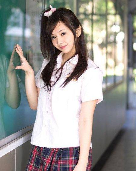 学生妹（在校女学生）