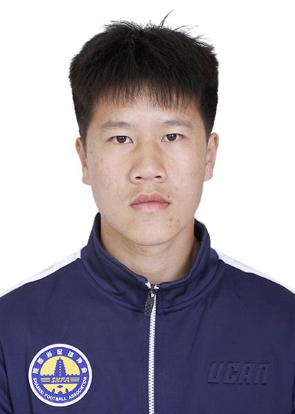 吴锦（中国足球运动员）