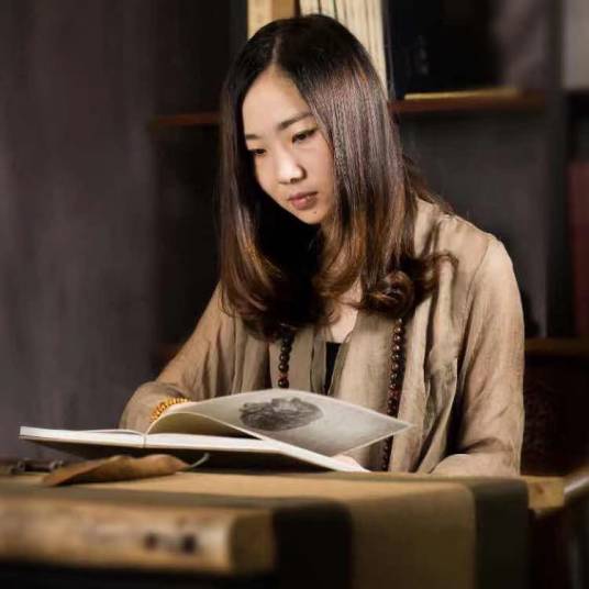 夏丽（中国陶瓷行业工艺美术师）