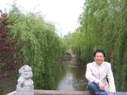 彭剑（华中师范大学副教授）