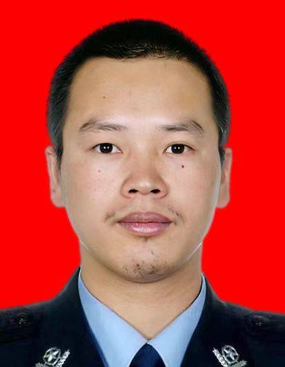 刘晓松（四川省甘孜藏族自治州德格县副县长兼公安局党委书记、局长、三级高级警长）