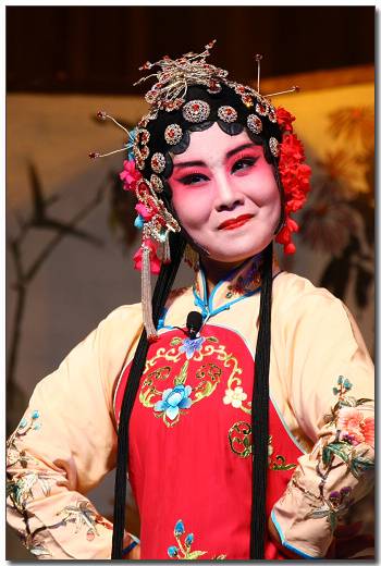 孔令文（山东省吕剧院演员）