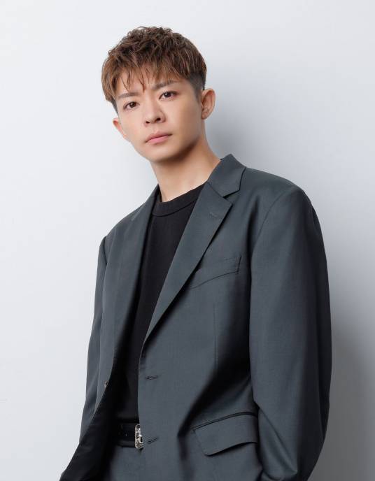 岸优太