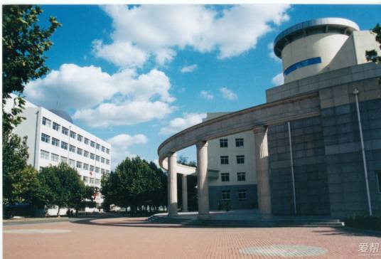 辽宁商务职业学院