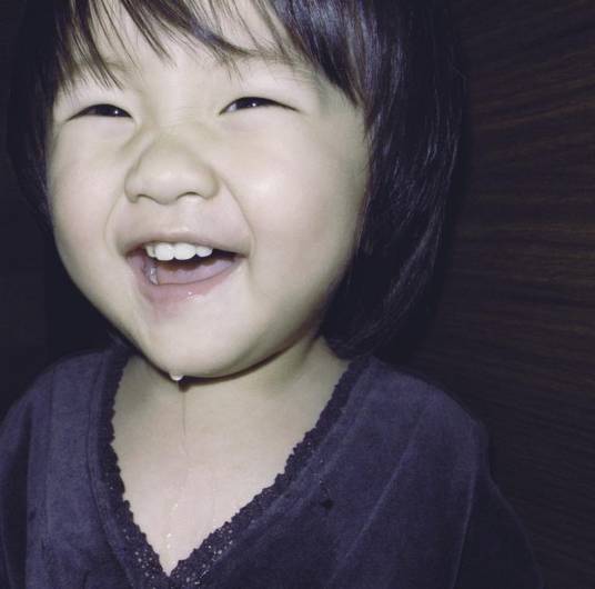 想听（2006年陈奕迅演唱的广播剧《来不及听你说爱我》主题曲）