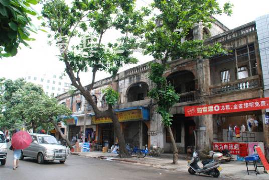 逸仙路（湛江市逸仙路）