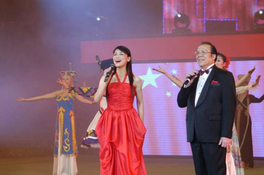 回首往事（范琳琳原唱歌曲）