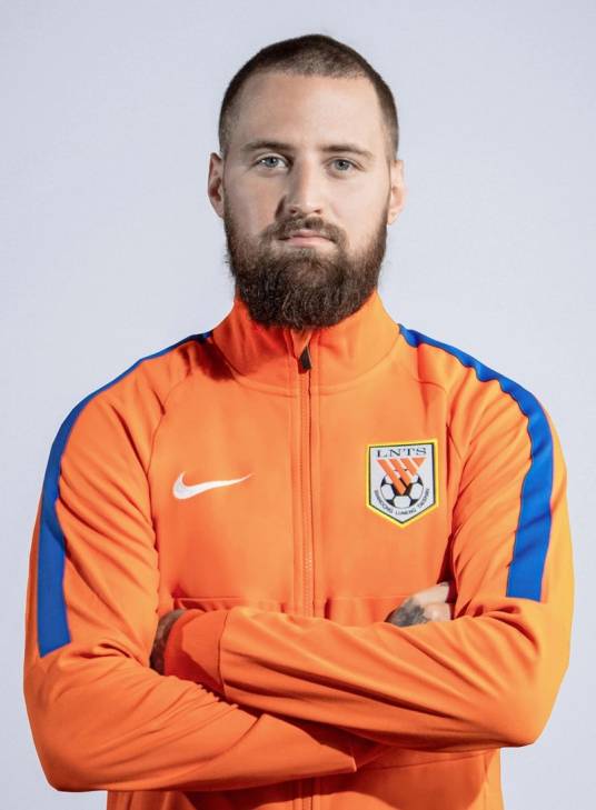 塔马斯·卡达尔