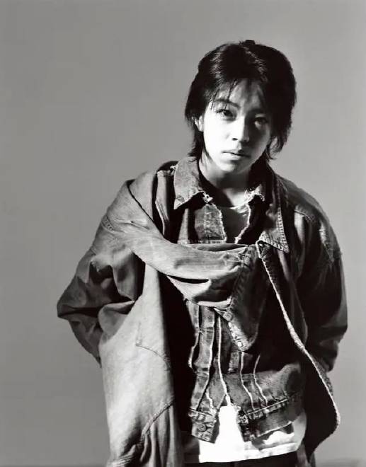 YOSHI（日本歌手）
