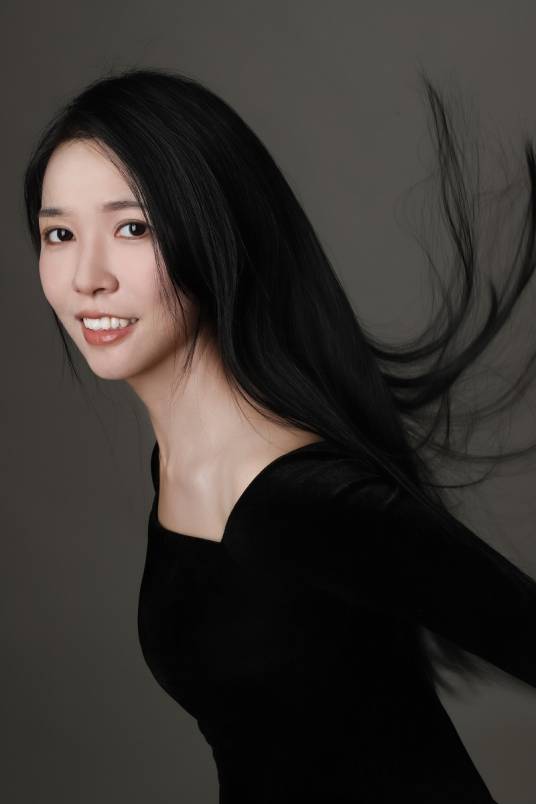 鹿呦呦（作家）