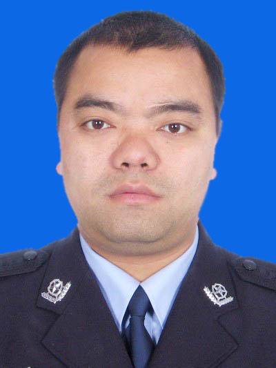 梁克（广西崇左市宁明县人民政府党组成员、副县长，宁明县公安局党委书记、局长、督察长）