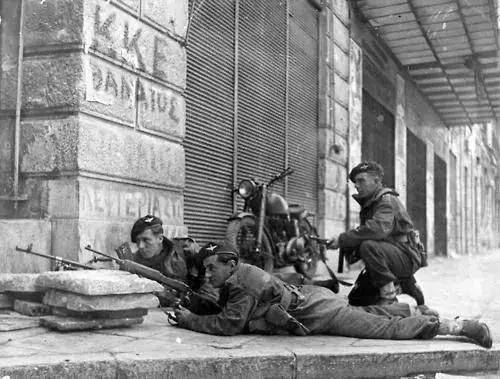 希腊内战（希腊人民解放军与政府军的战争）