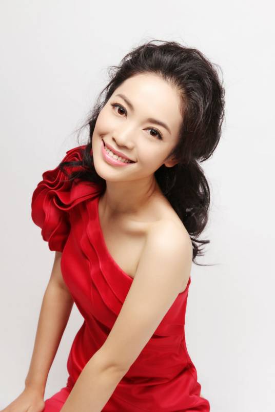 肖珊（主持人）