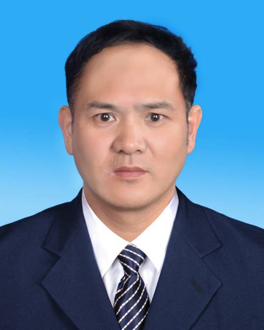 邓小华（贵州省遵义市红花岗区委副书记、政法委书记）