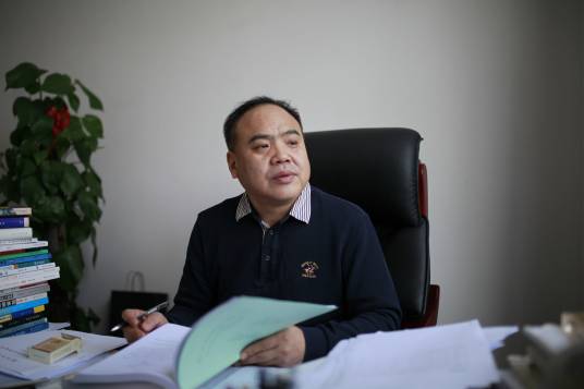 姚曦（武汉大学新闻与传播学院教授）