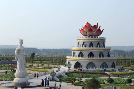 莲花公园（新丰乡的公园）