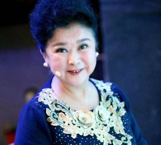 李静（中国内地女演员、著名二人转表演艺术家、国家一级演员、铁岭市曲艺家协会副主席）