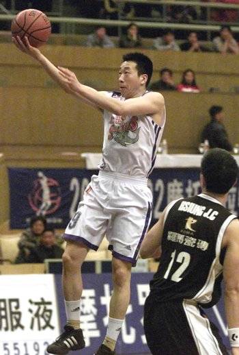 贾楠（中国篮球运动员）