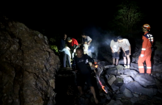 8·19重庆溶洞避暑失联事件