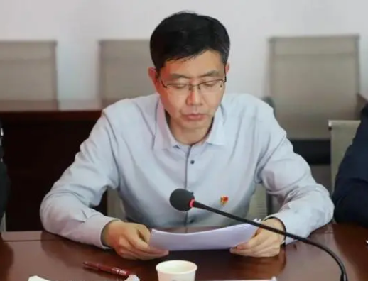 郑晴（七冶建设集团有限责任公司原党委副书记、副董事长、总经理）