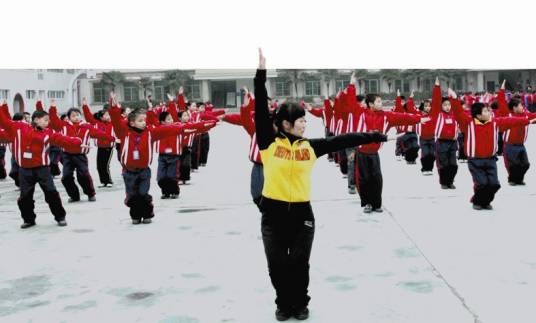 七彩阳光（第三套全国中小学生系统广播体操）