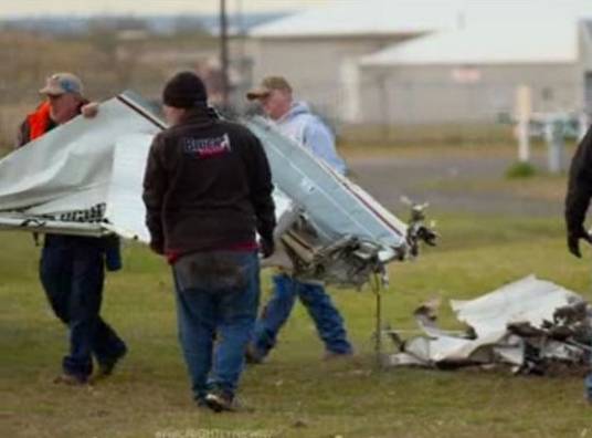 美国飞机相撞事件