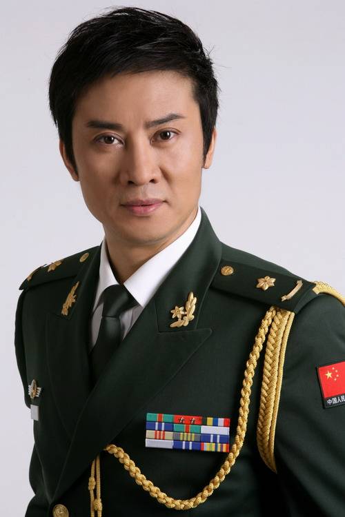 江涛（中国内地男歌唱演员，中国武警文工团独唱演员）