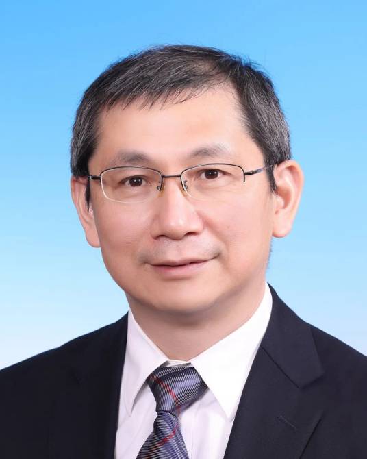 王煜（第十四届全国政协委员、经济委员会委员，中国民间商会副会长、春秋航空股份有限公司董事长）